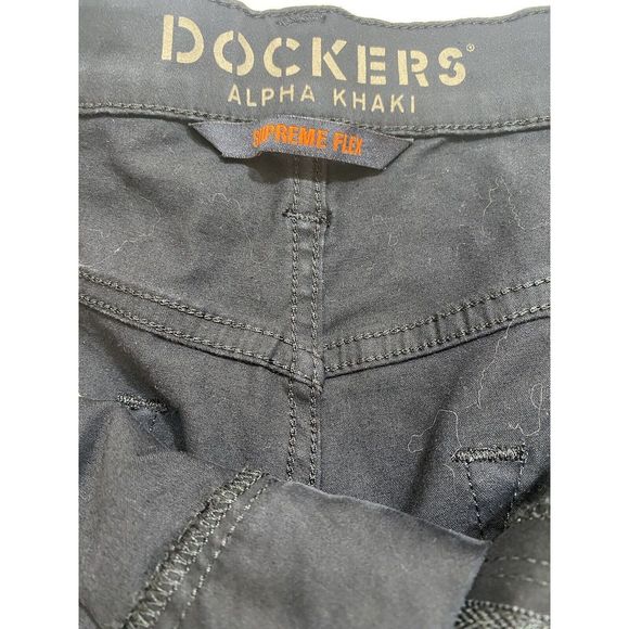 DOCKERS Alpha Khaki Black Slim Fit Supreme Flex Chino Men's Size Pants 34x29 - Picture 6 of 12